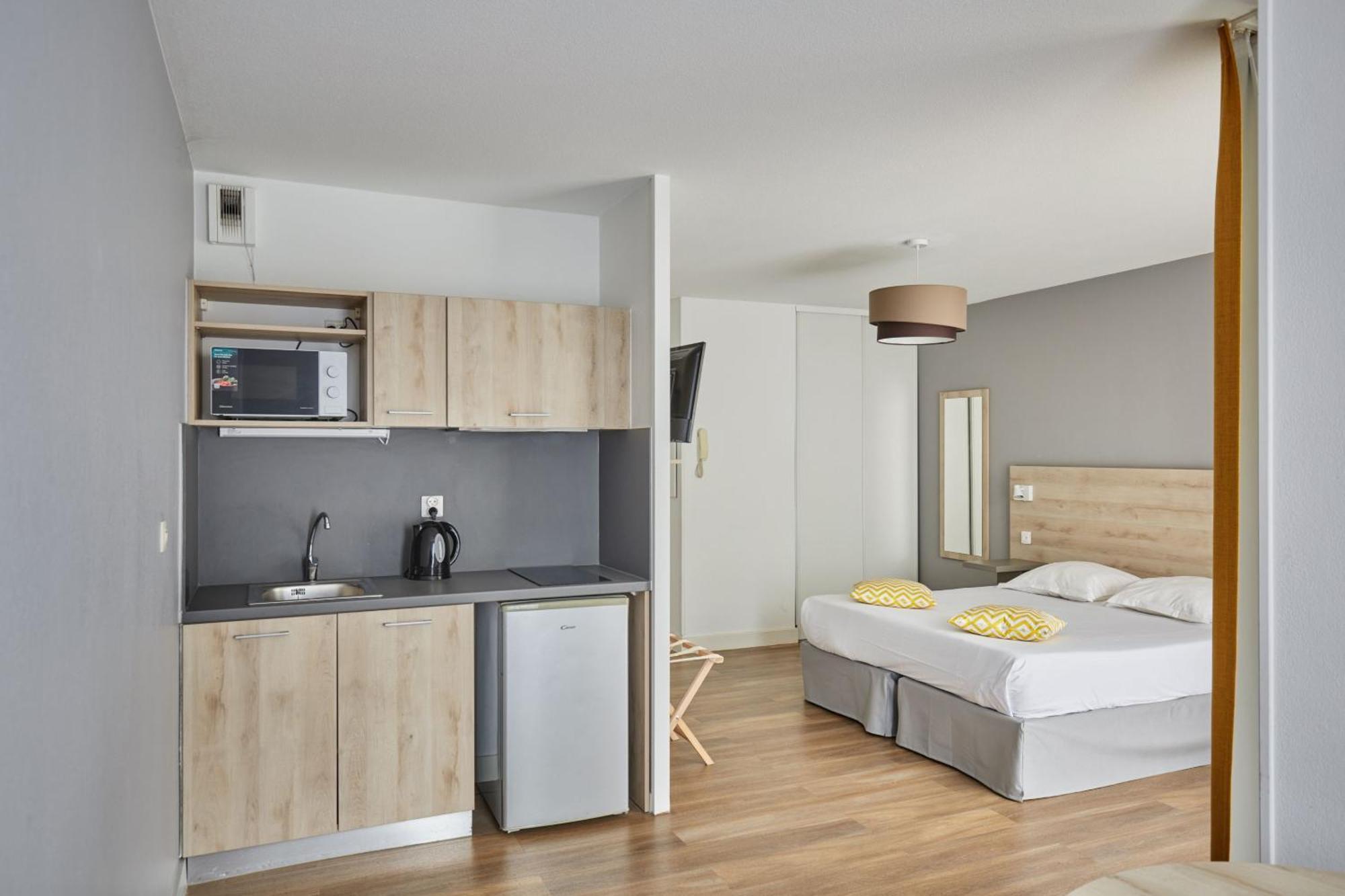 Appart Hotel Odalys City Aix En Provence Le Clos De La Chartreuse Aix-en-Provence Bagian luar foto