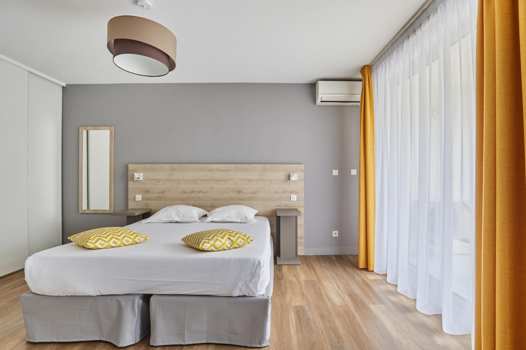 Appart Hotel Odalys City Aix En Provence Le Clos De La Chartreuse Aix-en-Provence Bagian luar foto